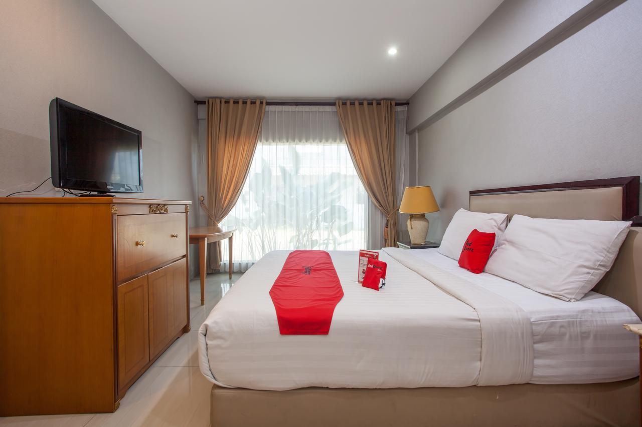 Reddoorz Plus @ Hr Muhammad Surabaya Exterior foto